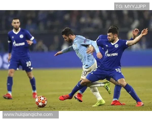 沙尔克04与主帅提尔续约至2023年，稳定球队建设