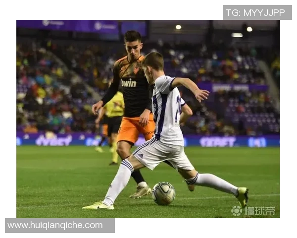 瓦伦西亚逆转胜巴拉多利德，主教练塔雷加_玩出了团队精神