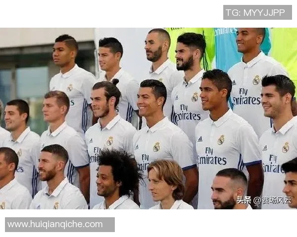 皇马宣布签下巴黎铁腰,中场实力得到大幅提升 皇马宣布签下巴黎铁腰,中场实力得到大幅提升